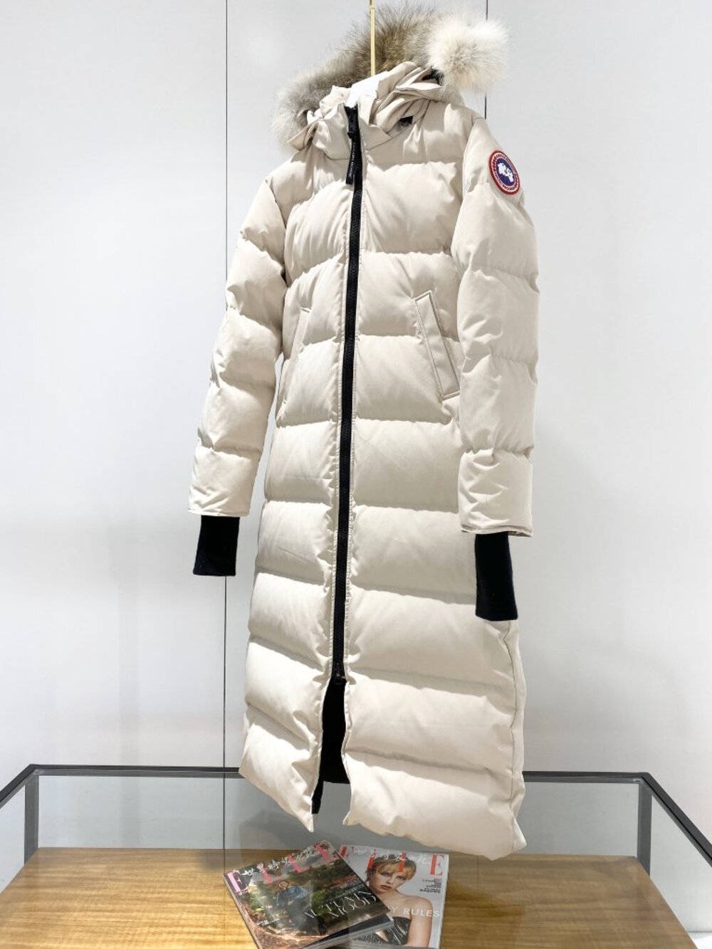 Women’s Long Hooded Parka Off White Fur Trim Down Coat - Picture 2 of 9